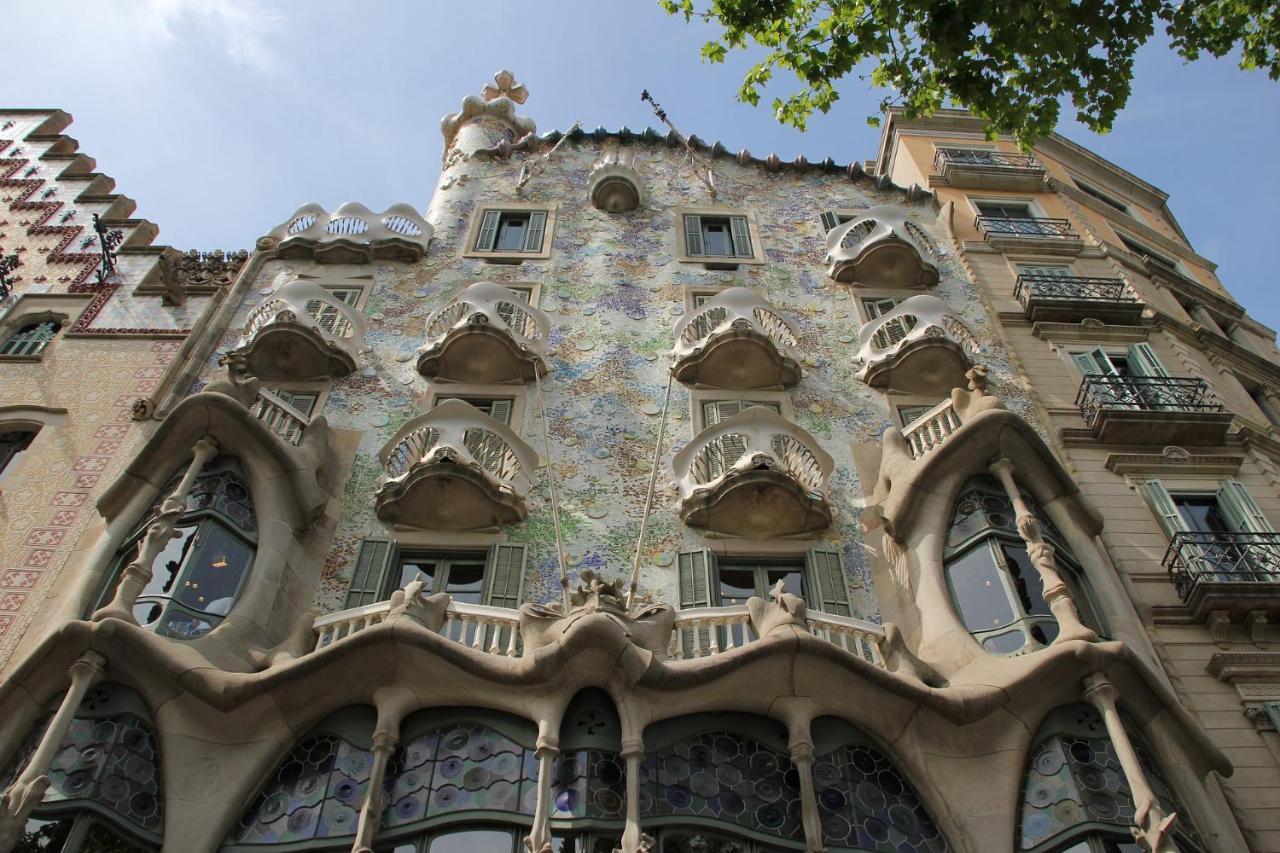 Muntanya - Apartments In Sagrada Familia Barcelona Eksteriør billede